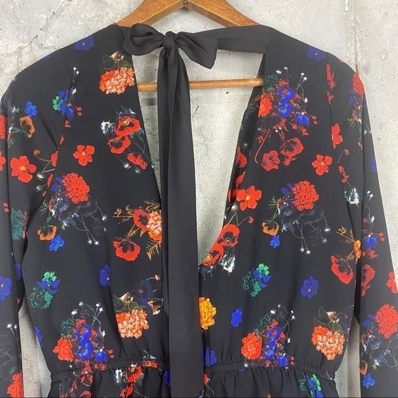 Gianni Bini black red yellow floral long sleeve faux wrap romper small - Picture 3 of 8